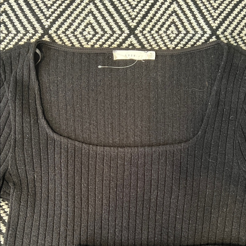 Lush Black Ribbed Scoop Neck Sweater - Picture 3 of 10